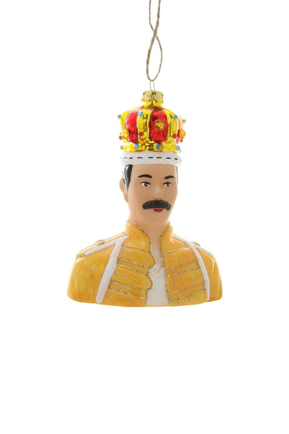 Juleornament i glas med Freddie Mercury-inspireret buste, guldkrone og sort/hvid jakke