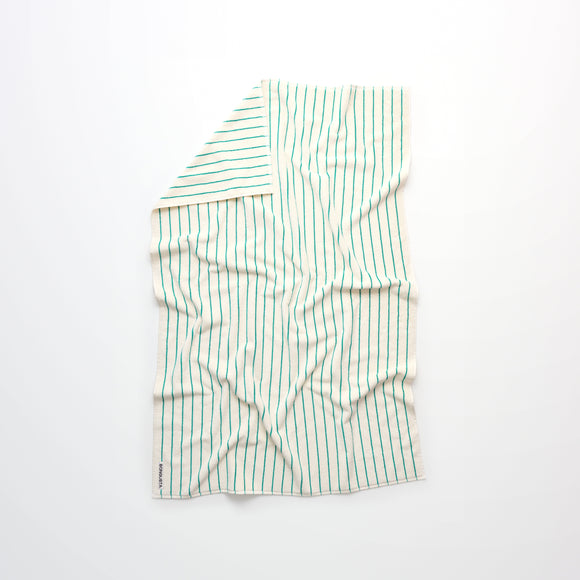 Naram badelagen i farven pure white & grass fra Bongusta