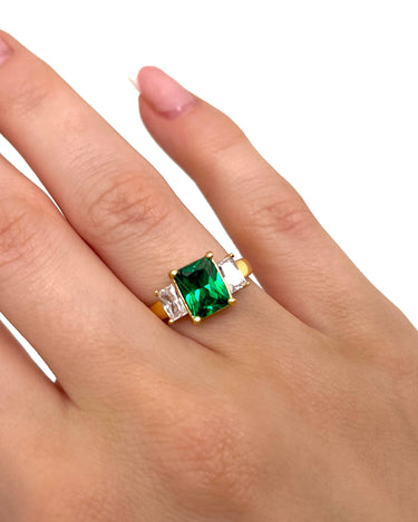 Glama ring - grøn set fra en anden vinkel