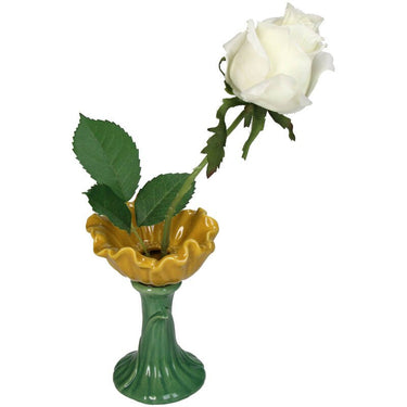 Gul valmue vase set fra en anden vinkel